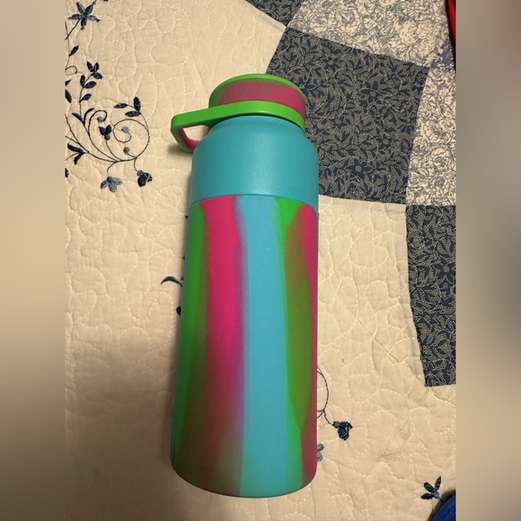 Brumate Vibrant Multicolor Insulated Bottle - Picture 2 of 6